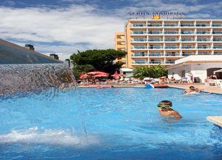 Hotel Alegria Maripins