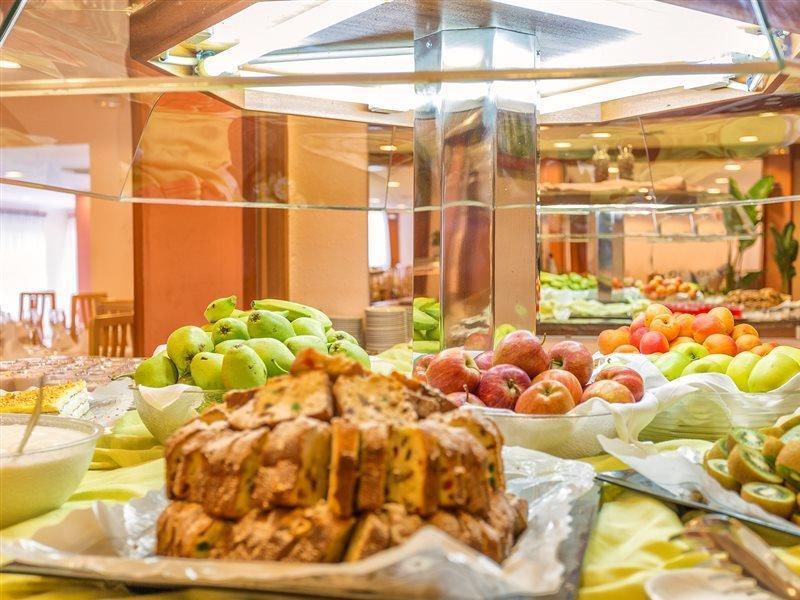 Alegria Maripins Hotel